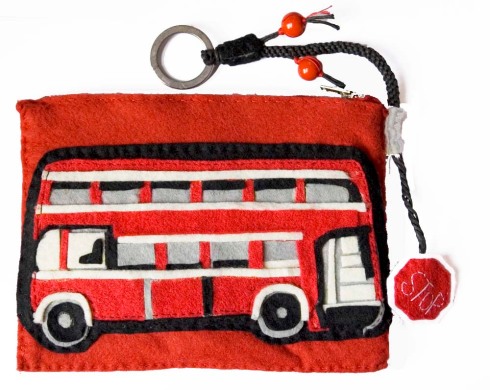 bolso autobus rojo